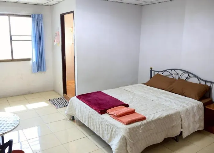 Nawa House Bed & Breakfast